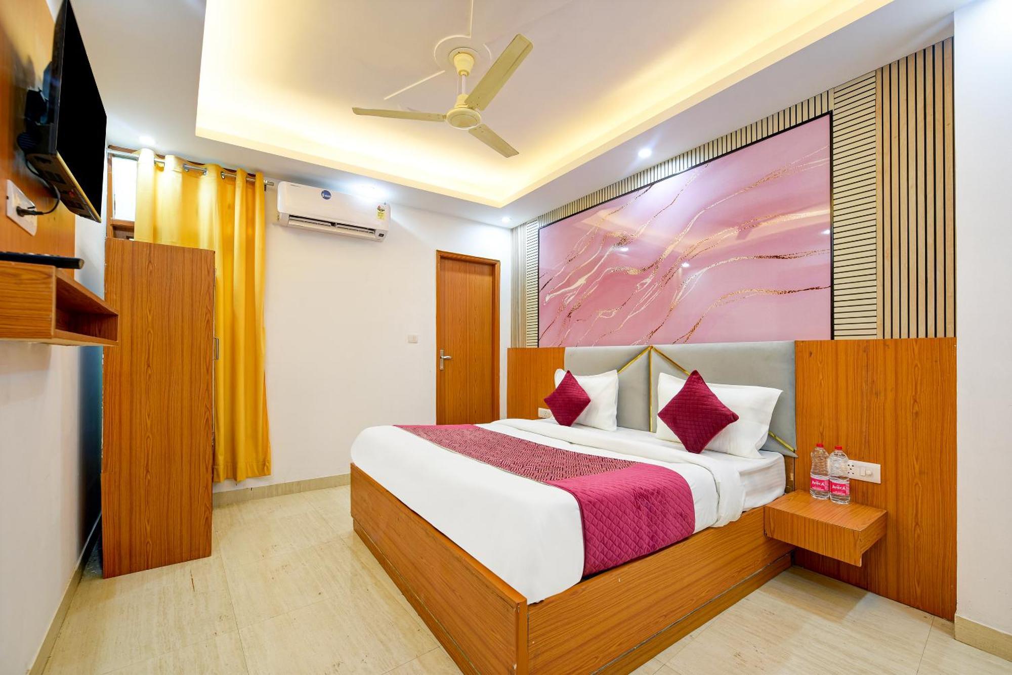 Airport Hotel Kiara - New Delhi Airport Exterior foto