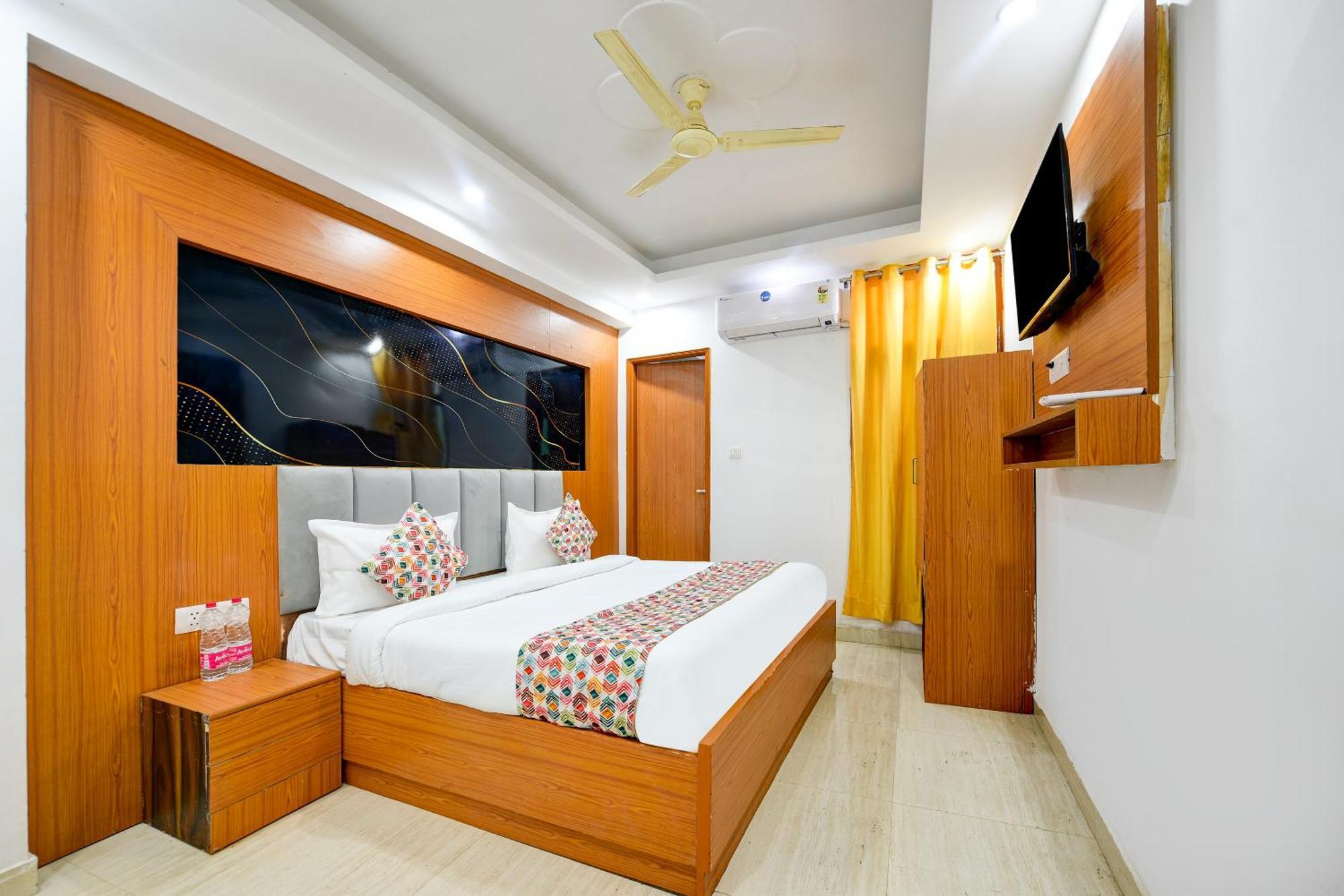 Airport Hotel Kiara - New Delhi Airport Exterior foto