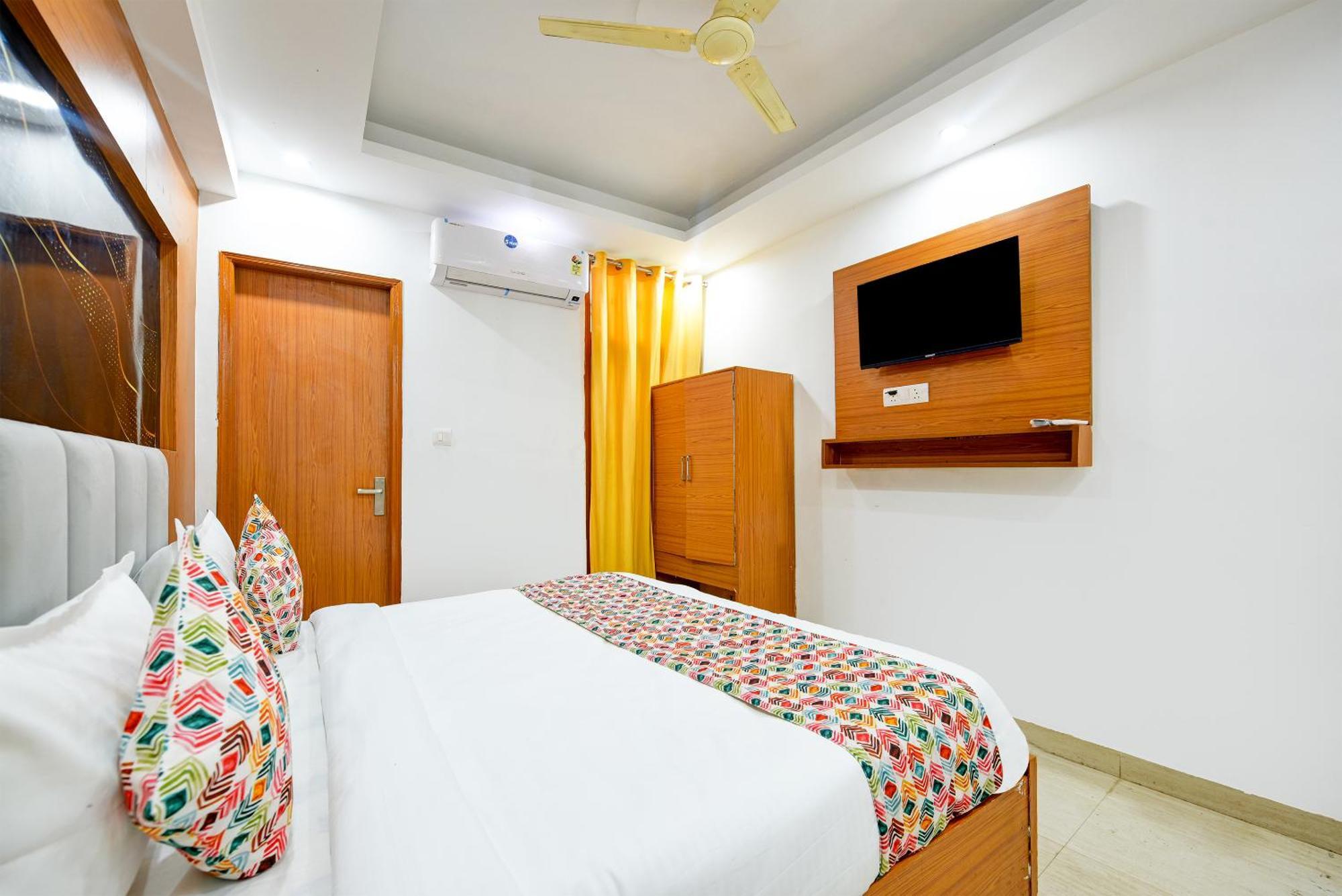 Airport Hotel Kiara - New Delhi Airport Exterior foto